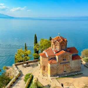 Lire la suite à propos de l’article Un voyage culturel et dansant en Albanie.