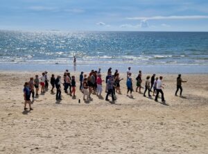 Lire la suite à propos de l’article Séjour remarquable de danse en ligne à Mesquer